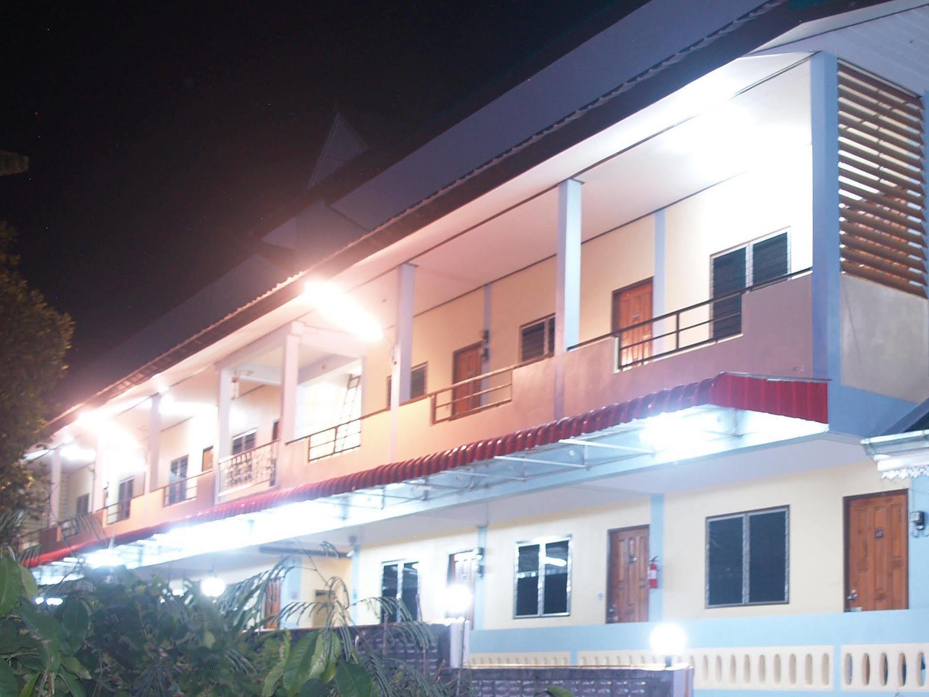 Sangaroon Hotel Pua Extérieur photo