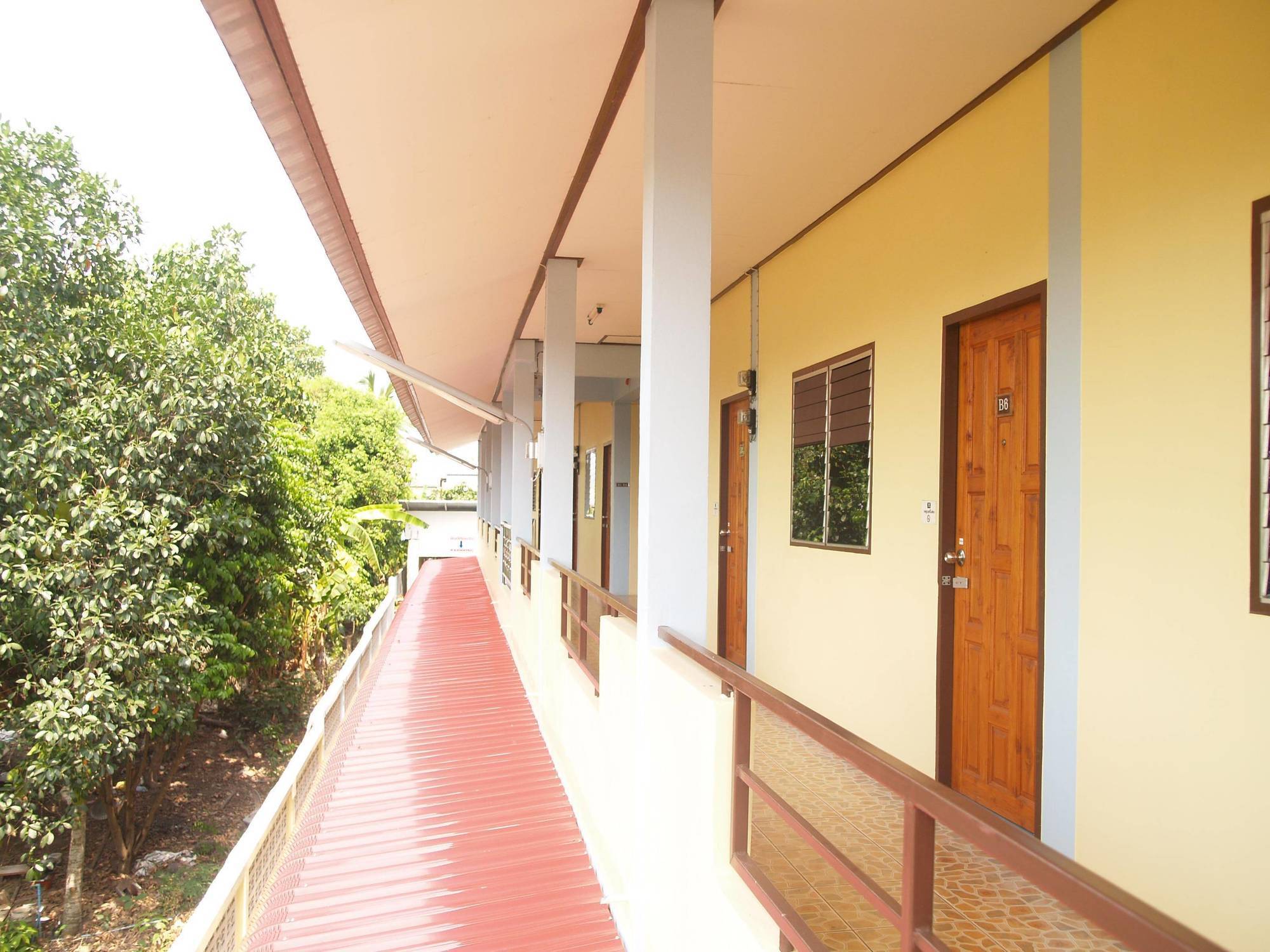 Sangaroon Hotel Pua Extérieur photo