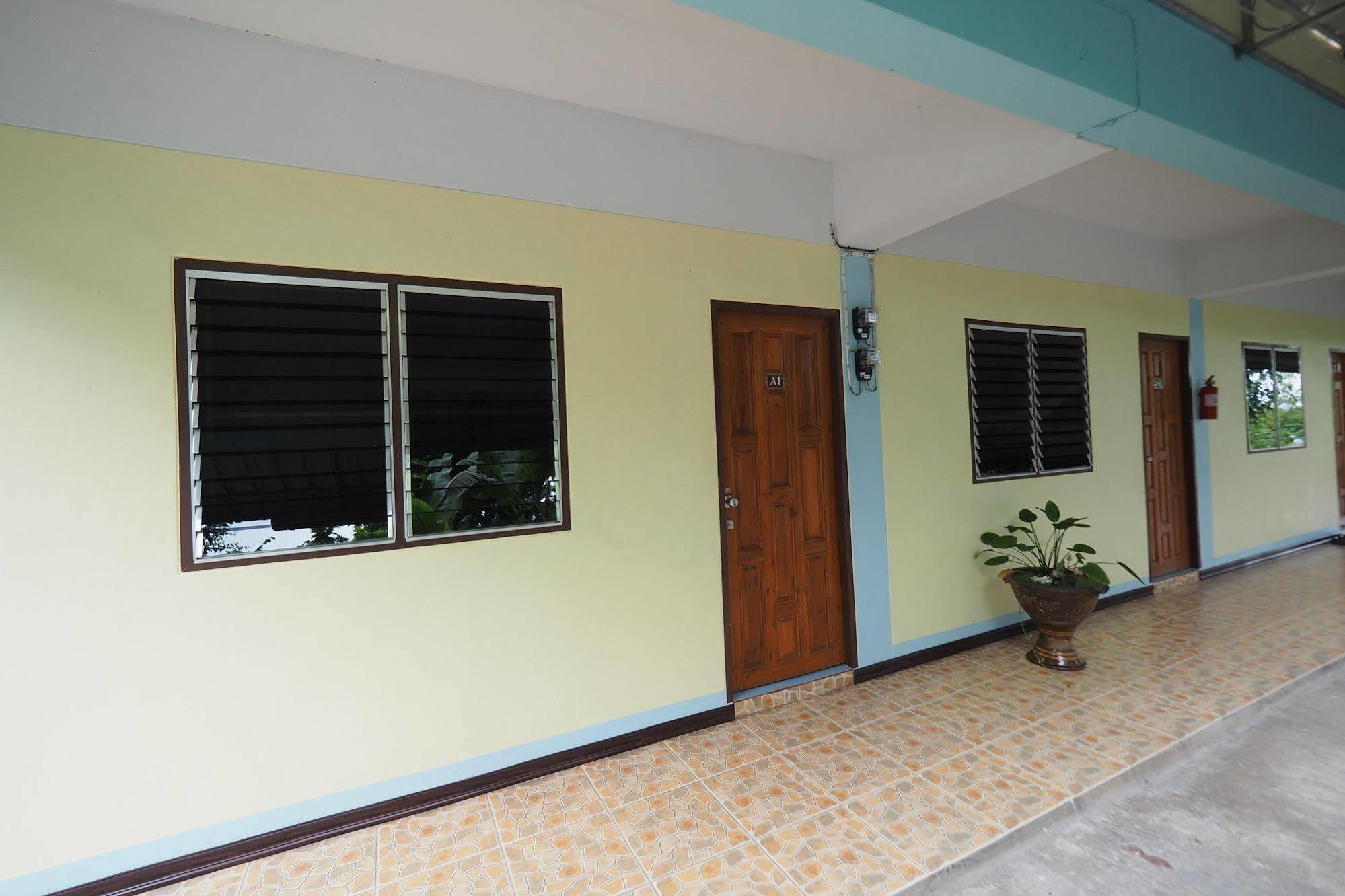 Sangaroon Hotel Pua Extérieur photo